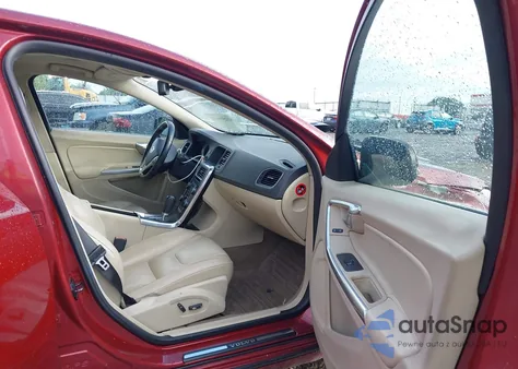 2012 Volvo S60 T5 z USA, uszkodzony, nr VIN YV1622FSXC2037620